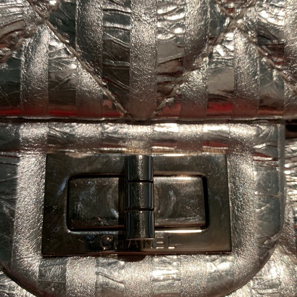 Authentic Chanel silver stripe 2.55 chain strap size jumbo.  More pics available - Picture 3 of 7